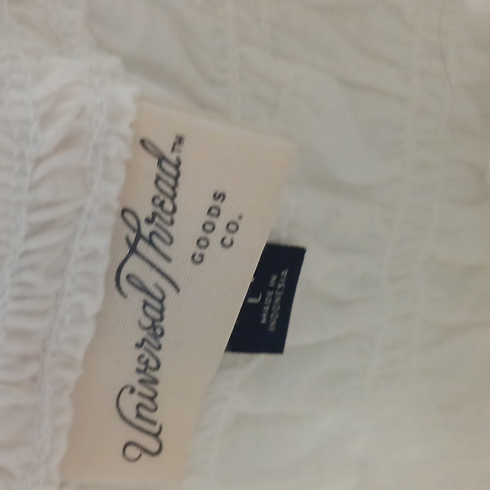 Universal Thread Cream Ruffled Blouse - Picture 2 of 4